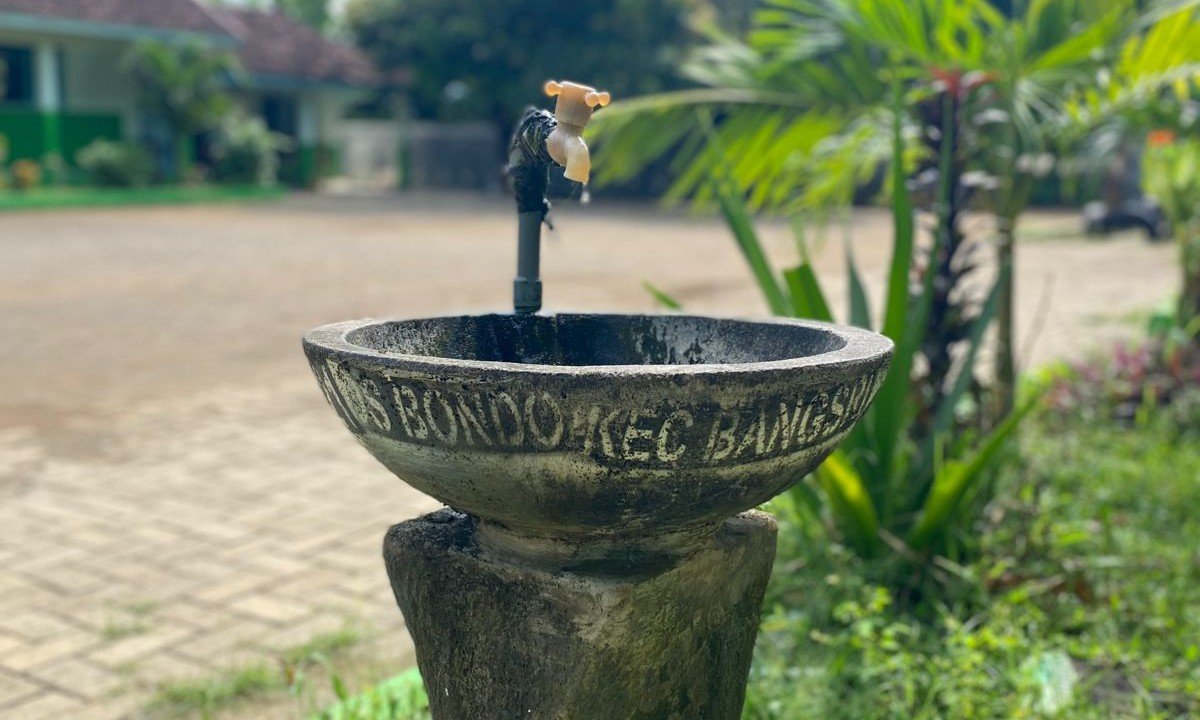 Tempat Cuci Tangan Depan Kelas