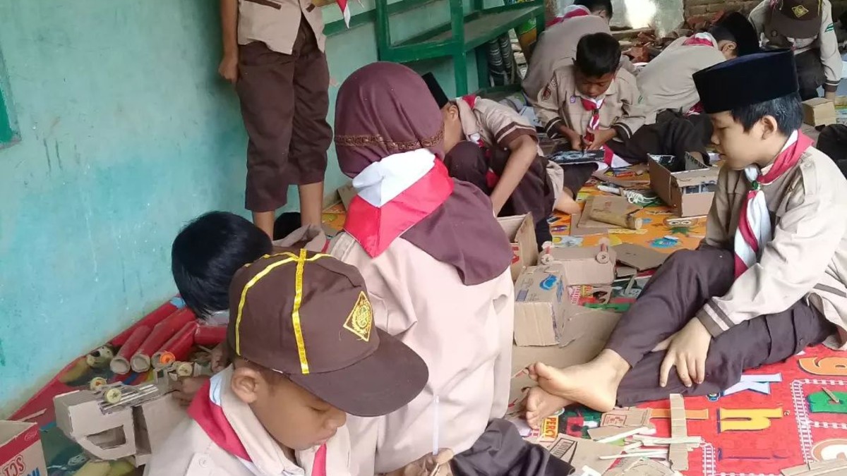 Giat hari ini pembuatan hasta karya